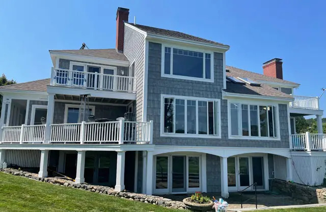 Expert vinyl siding and James Hardie® fiber cement installation in Manchester, NH by Coastal Windows & Exteriors—featuring foam-backed vinyl that enhances insulation, color-rich durability, and low-maintenance curb appeal.