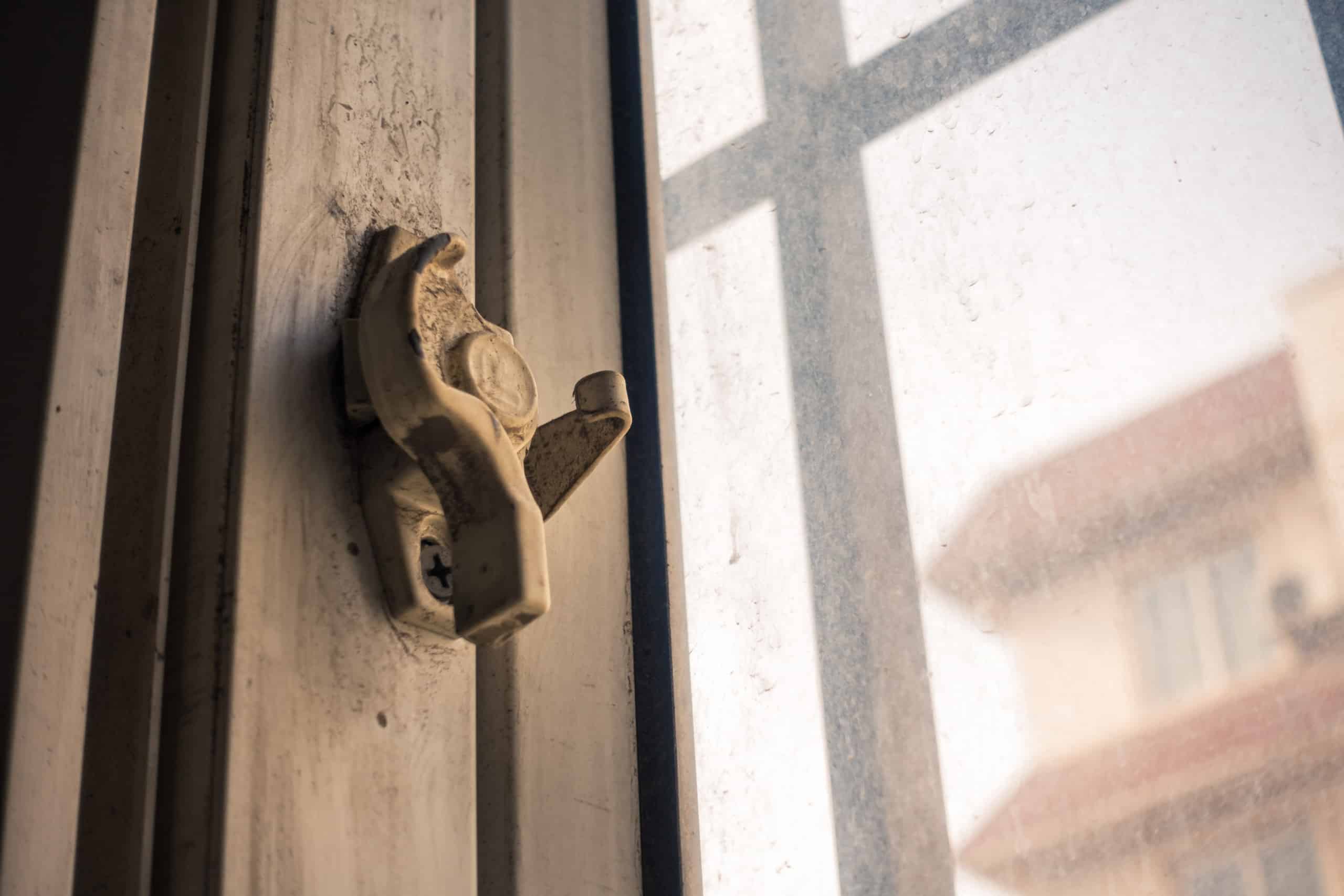 Rusty Window won't lock