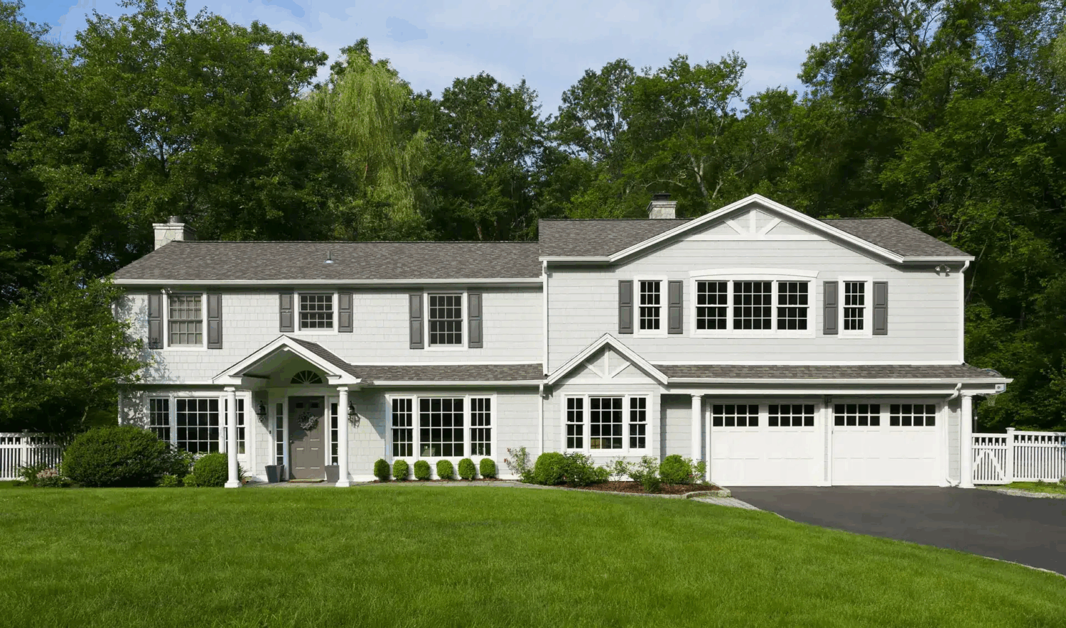 Comparison of wood windows vs vinyl windows by Coastal Windows & Exteriors — expert vinyl window replacement MA & NH, wood window repair MA, energy-efficient vinyl windows MA & NH.