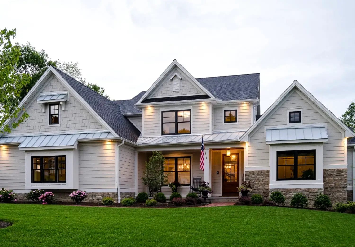 This home showcases James Hardie® siding colors installed on a Beverly, MA residence for timeless curb appeal.