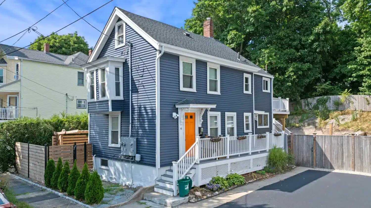 Fresh blue energy efficient siding gives this home a striking appearance while helping improve insulation and year-round comfort. The expertly installed siding in bedford NH creates lasting curb appeal with a durable, low-maintenance exterior finish.