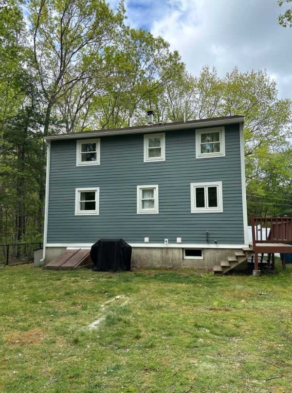 Hardie Shake Installation in Tewkesbury, MA