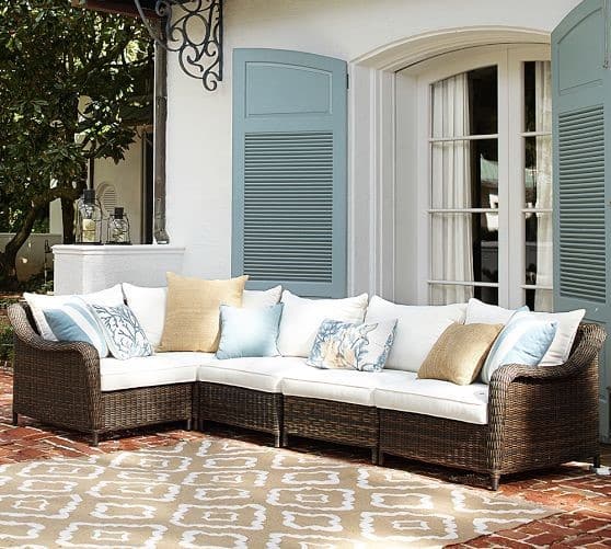 patio seating outdoor area