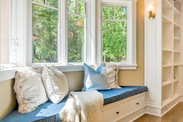 Best vinyl window installation service near Wakefield MA