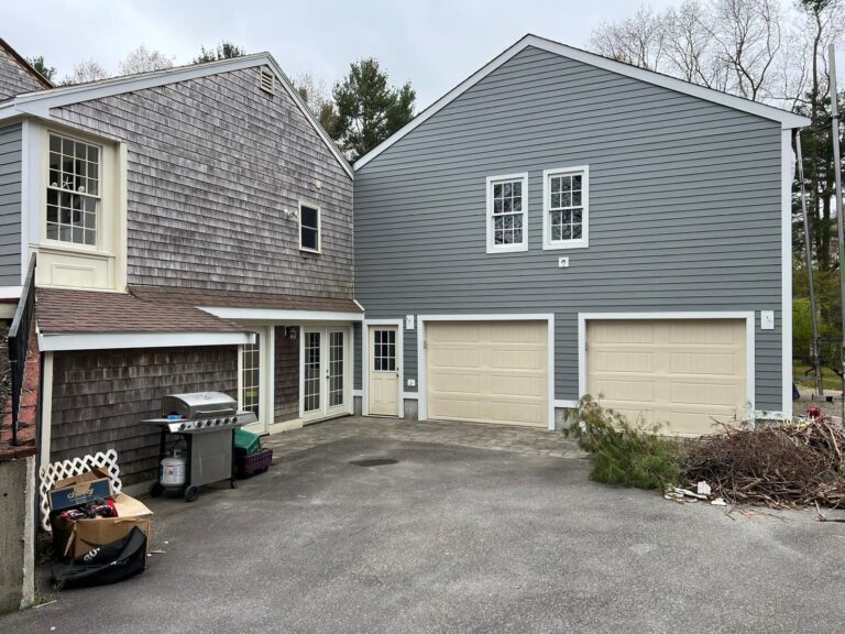 Professional James Hardie siding contractors Duxbury MA durable plank siding on coastal