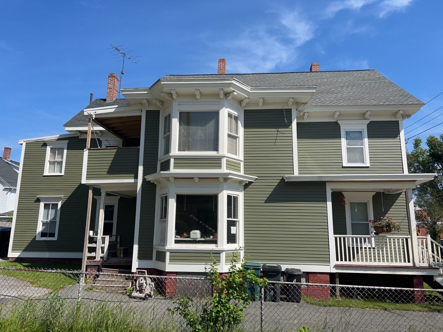 roofing contractors in my area