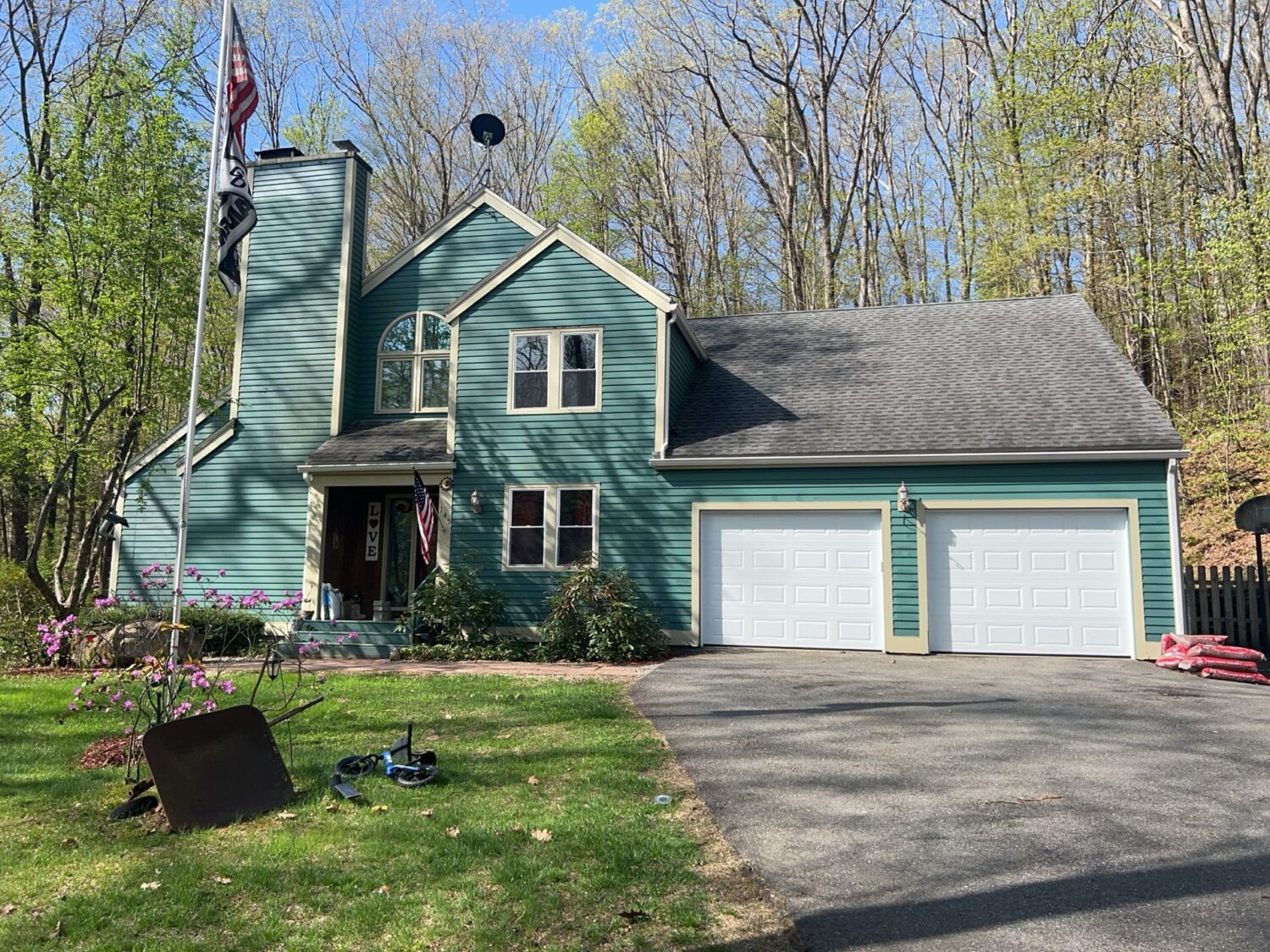 Professional roofing installation completed on Gardner MA, Central MA, Worcester County home by Coastal Windows & Exteriors. Roofing company near me.