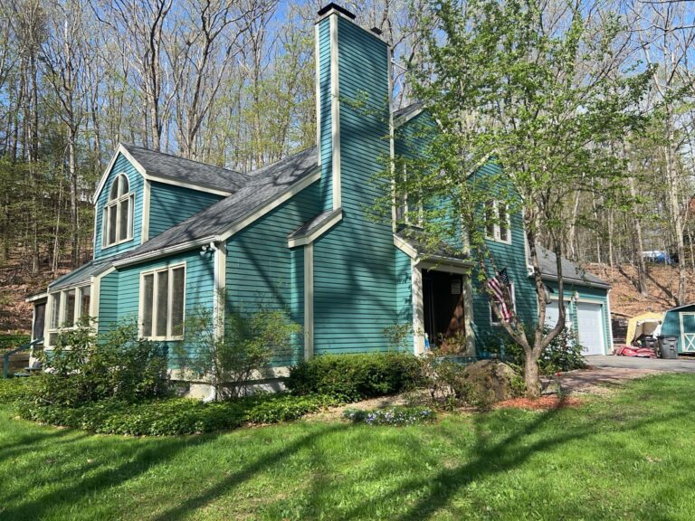 Expert roofing replacement installed in Gardner MA, Central MA, Worcester County by certified professionals