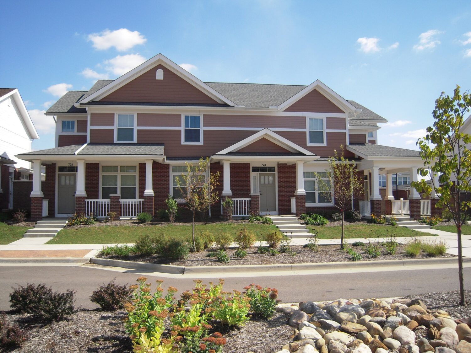 James Hardie siding replacement enhancing curb appeal in Goffstown NH by premier installers