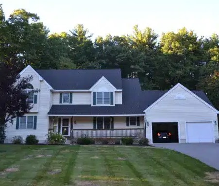 Roofing Contractor in Devens MA