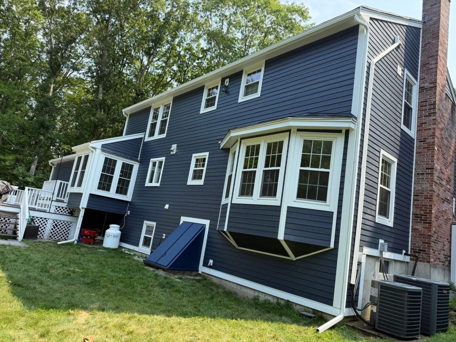 Improved thermal performance with fiber cement siding upgrade designed for efficiency in Holbrook MA homes