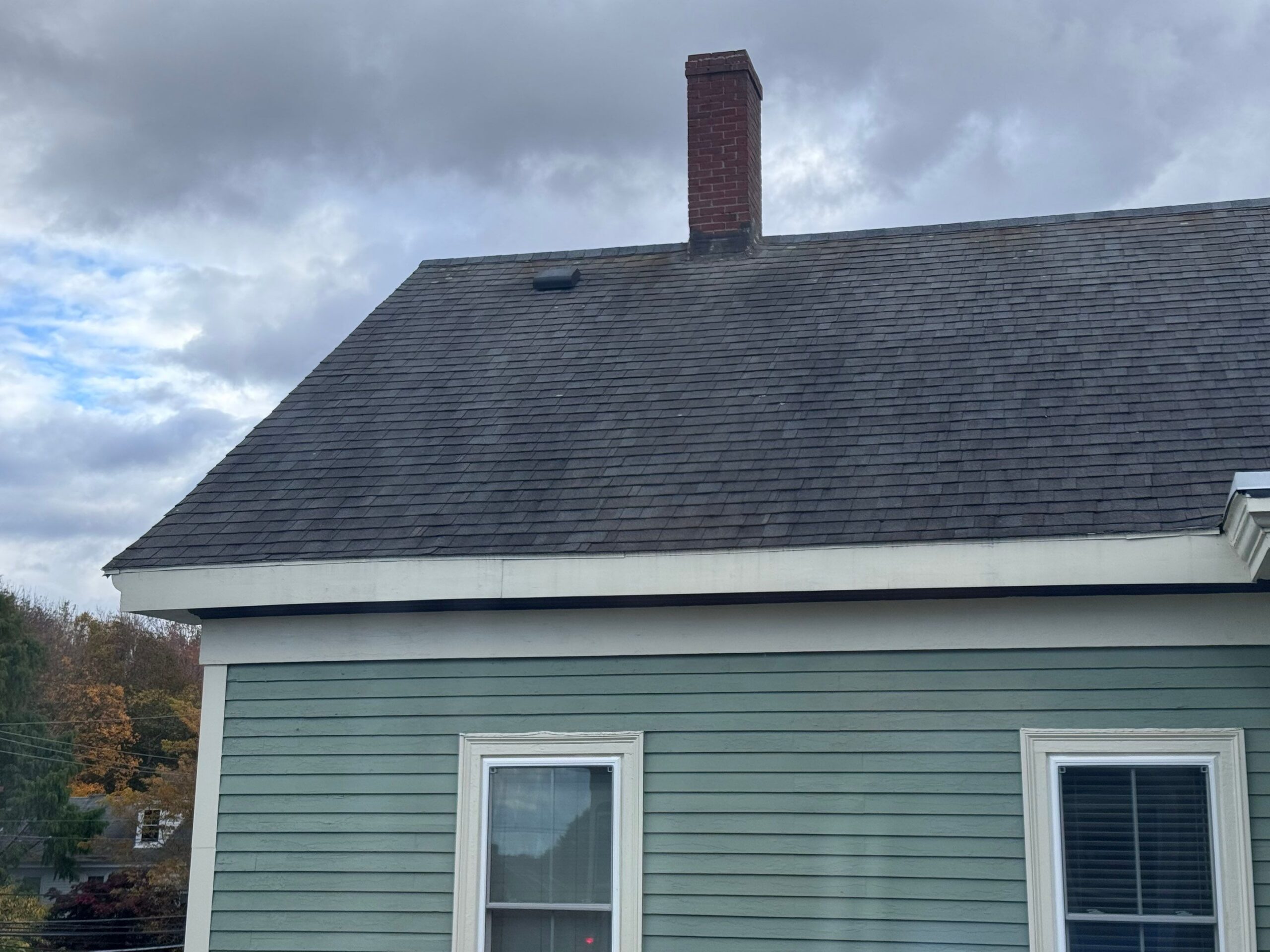 Aging roof before replacement