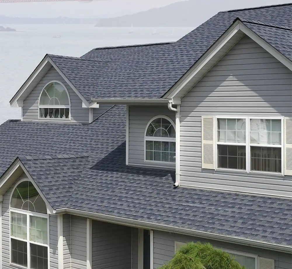 High-performance roof installed by Roofing contractors in Swanzey NH provides storm-resistant protection and lasting durability for coastal-style homes.